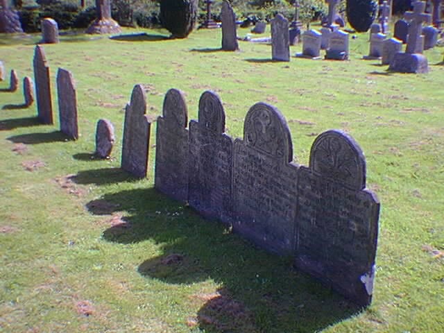 WEEKES/ WILLIAMS Graves Lydford DEV Churchyard